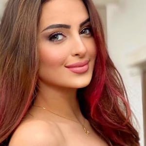 Rozie Ayvazian