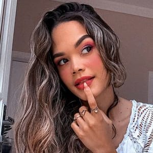 Emilly Carvalho