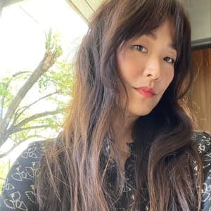 Seonna Hong