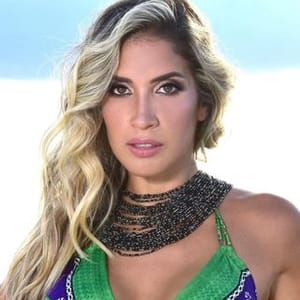 Anahi Ray