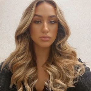 Carolin Lauraa
