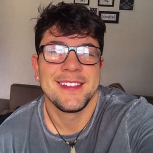 Eloi Dialuce