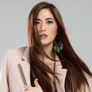 Hillary Tan