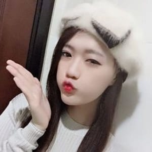 Linh Cherry388
