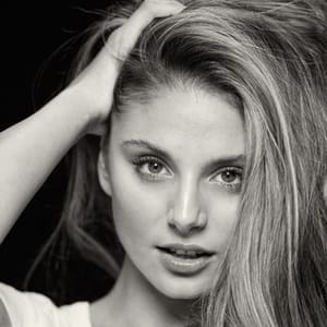 Carina Zavline