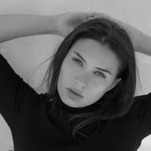 Arianne Elmy