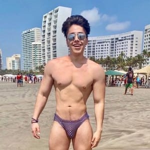 Brandon Thomasi