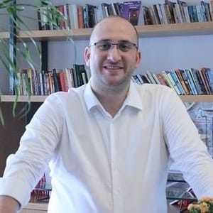 Nur Erdem Ozeren