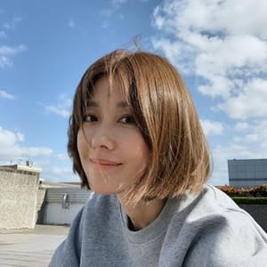 Vivi Lee