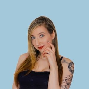 Holly Riordan