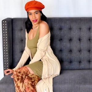 Amena Shari