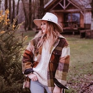 Chloe H.