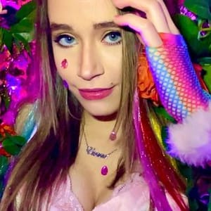 Vienna Sharp  La  Lgbtq
