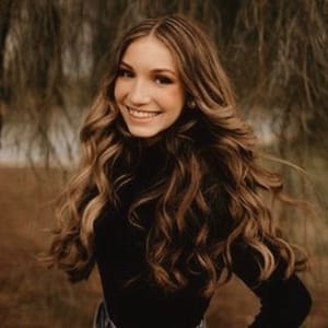 Jenna Valenzuela