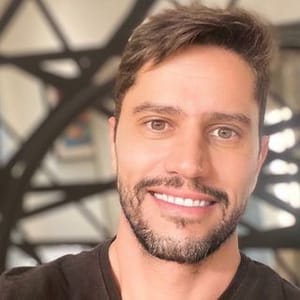 Charles Oliveira Domingos