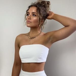 Ellie Erobinson