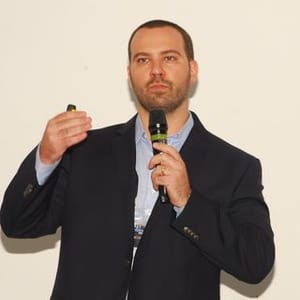 Dr Thiago Matta