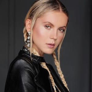 Viktoriya M