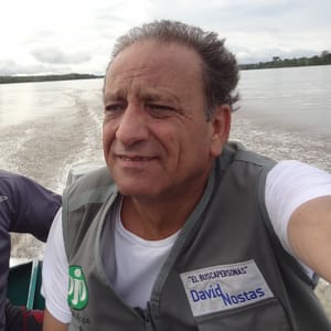 David Nostas El Buscapersonas Latino