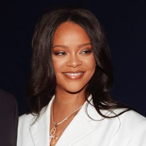 Rihanna – Topic