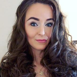 Eniko Tothcom