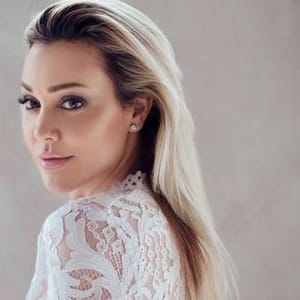 Laura Cavacece