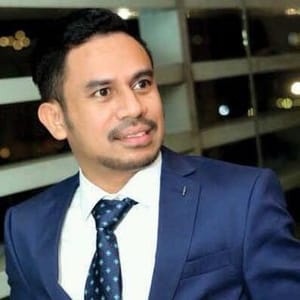 Ikhsan Tualeka