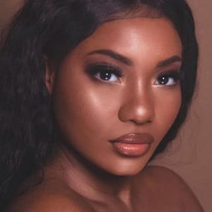 Raquelle Lynnette