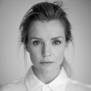Kim  Sarah