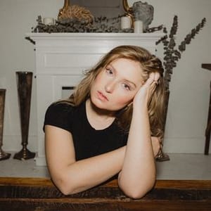 Lizzie Peirce