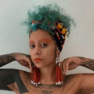 Luna Bastos