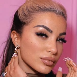 Roza Lati