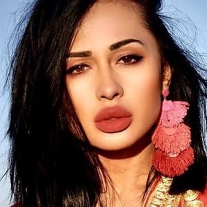 Bella Yssabella