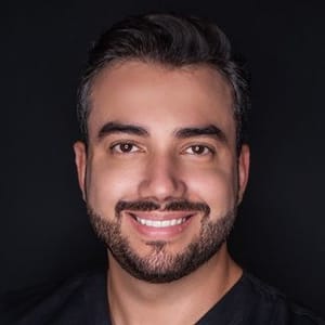 Dr Luan Barros