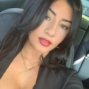 Selena Adams
