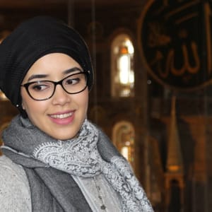 Amina Oum tesnim channel