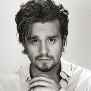 Luan Santana – Topic