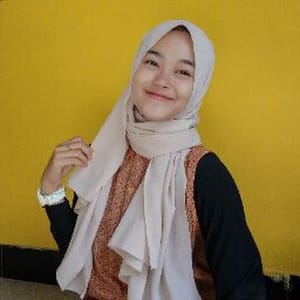 Husna Karolina Agustina