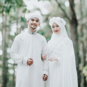 KAYLA ZAMZAM OFFICIAL