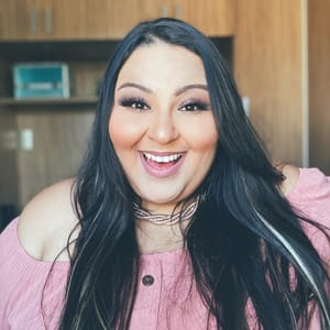 MARI LIMA – Moda Plus Size Brasil