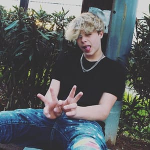 Gavin Magnus fan page