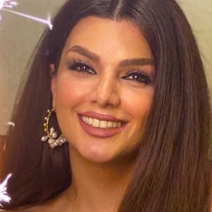 Golnaz Hosseiniiglnaz Hsini