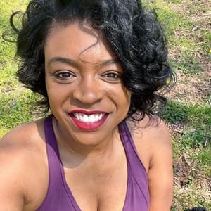 Leslie Davis