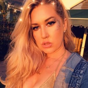 Peachy Queen Blog