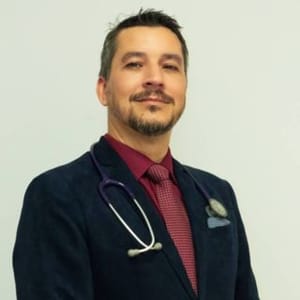 Dr Marcelo Uchoa - Vetmais