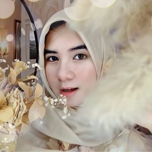 Ena Moly