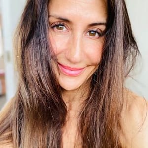 Ariana Fraval