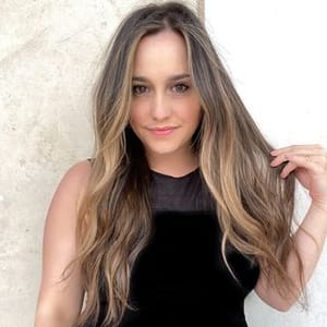 Ellie Toia