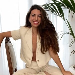 Sara Navarro.