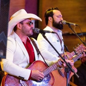 Marcio Leao &amp; Aurelio